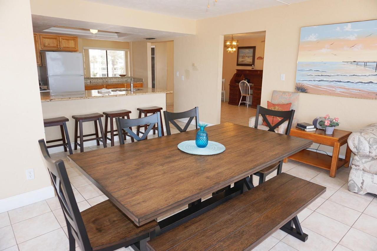 Redington Surf Resort By Travel Resort Services St. Pete Beach Exterior photo