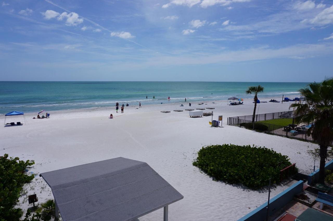Redington Surf Resort By Travel Resort Services St. Pete Beach Exterior photo